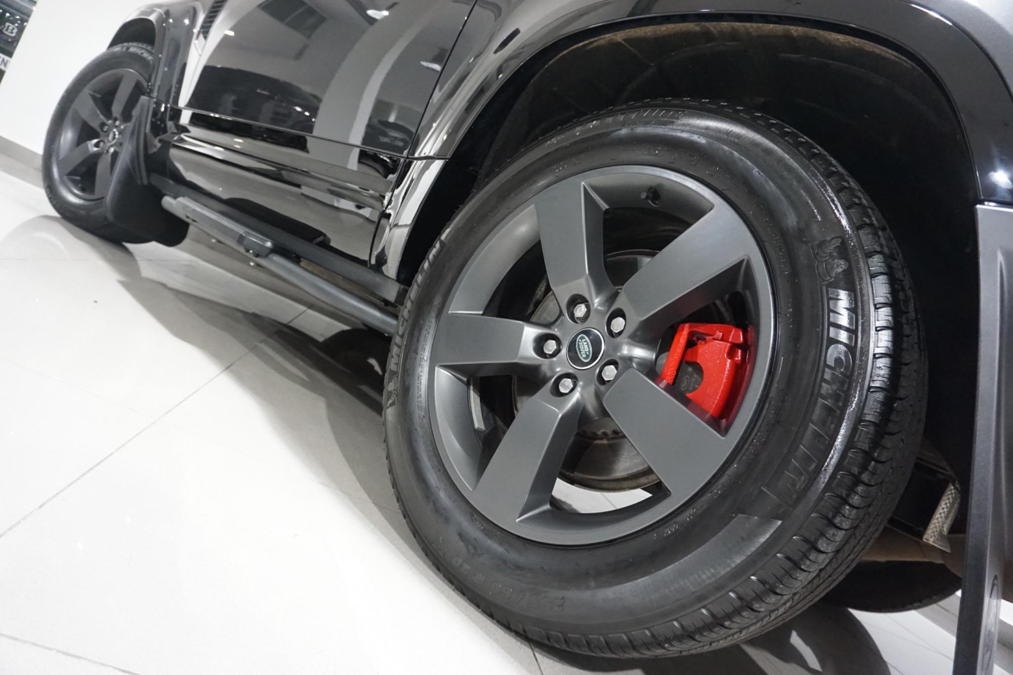 Land Rover Defender 90 3.0 D300 MHEV X-Dynamic HSE Hard Top SUV Auto 4WD SWB Euro 6 (s/s) 3dr